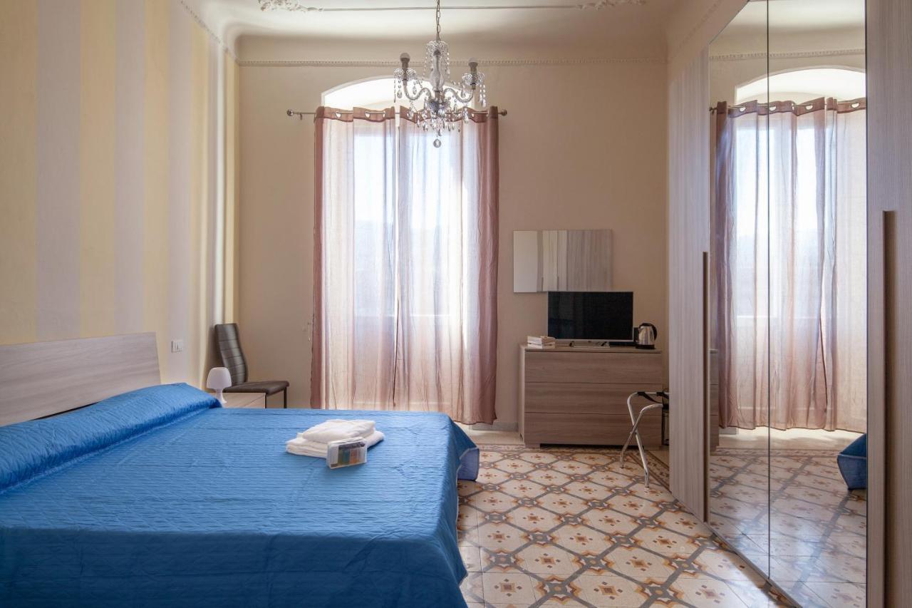 Rent Rooms La Spezia Exterior photo
